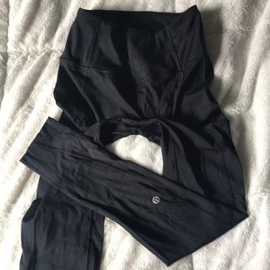 Lululemon 7/8 black pants BEST CONDITION EVER